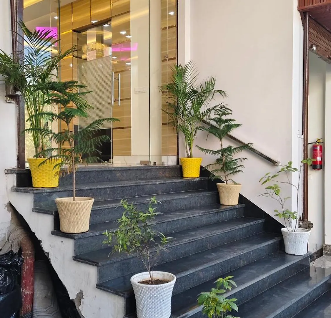 Hotel The Shanaya -Agra Homestay