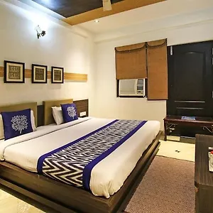 Hotel Panna Paradise-Just 30M Away From Captain Shubham Gupta Metro Station And 600M Away From Tajmahal Agra (Uttar Pradesh)